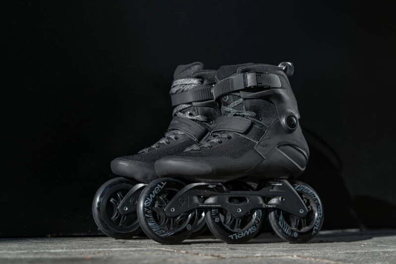 Powerslide Inlineskates Swell Triple Black 110 + Trident Eiskufe 3 Powerslide Inlineskates Swell Triple Black 110 + Trident Eiskufe – Bild 3
