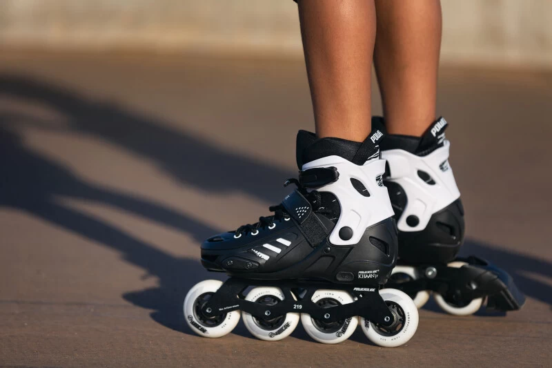 Powerslide Kinderskates Khaan Junior SQD (schwarz) 5 Powerslide Kinderskates Khaan Junior SQD (schwarz) – Bild 5